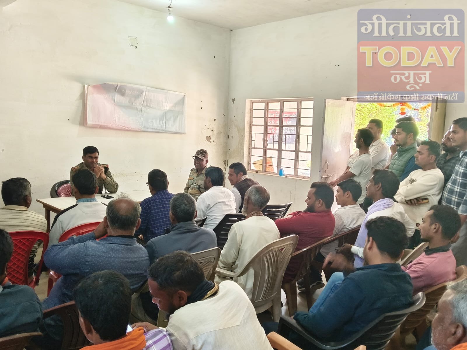 धुरकी थाना में सुरक्षा व बसंत पंचमी को लेकर बैठक, 20 दिनों में दुकानों में CCTV लगाने पर बनी सहमति