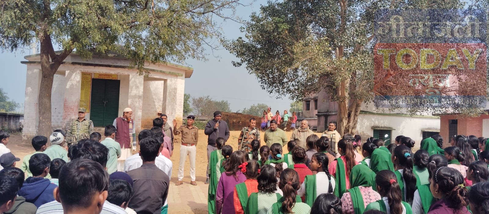 पीएम श्री स्कूल खुटिया में सड़क सुरक्षा जागरूकता अभियान, बच्चों ने ली नियम पालन की शपथ