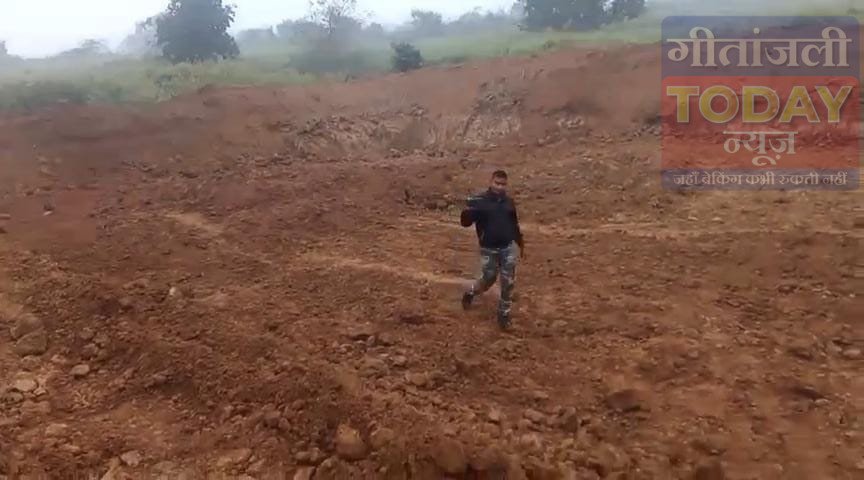 प्रखंड के सोनडीहा पंचायत में मनरेगा योजना में जेसीबी चलने की प्राथमिकी दर्ज होते ही धुरकी पुलिस एक्सन में 