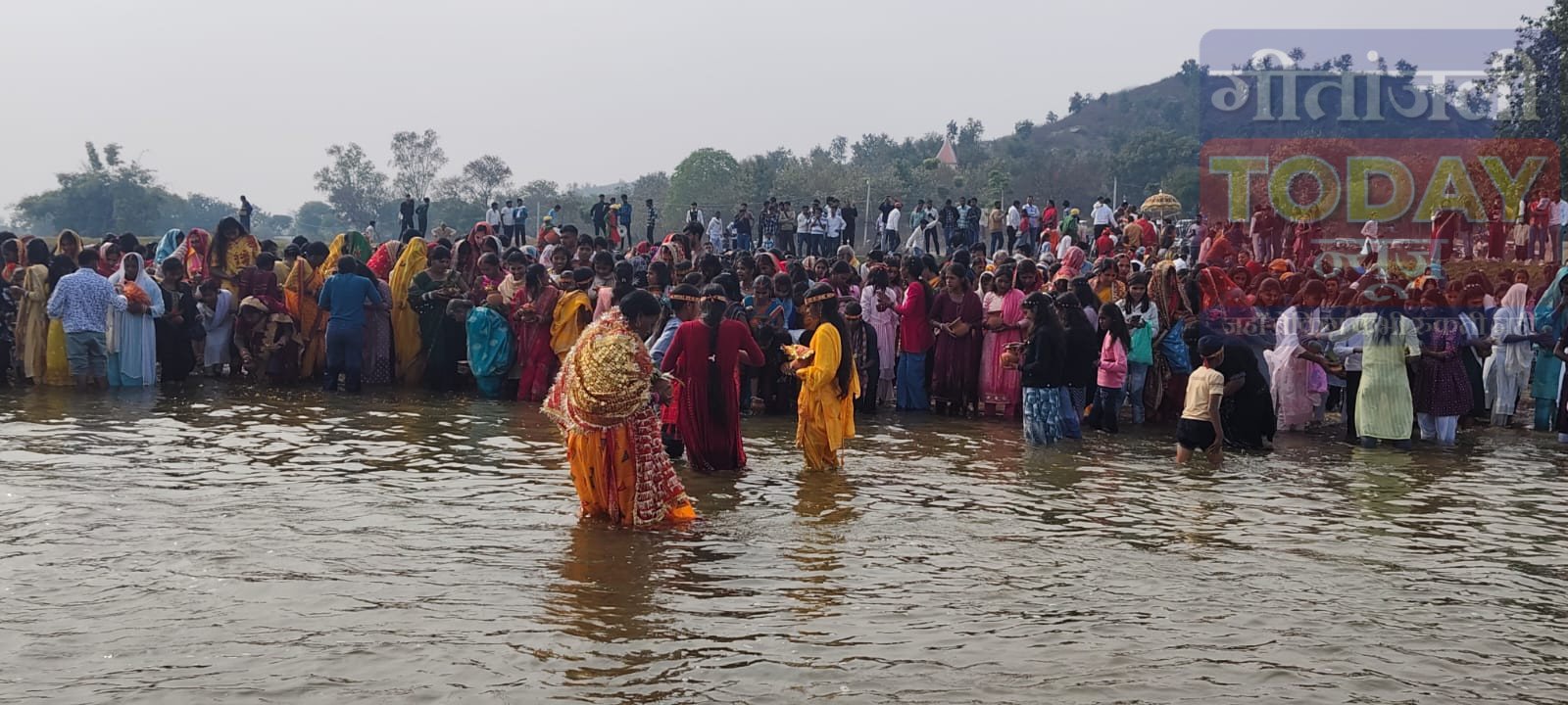 सतबहिनी झरना तीर्थ में 26वें मानस महायज्ञ की भव्य शुरुआत, 11 हजार निराहार व्रतियों के साथ निकली विराट कलश यात्रा