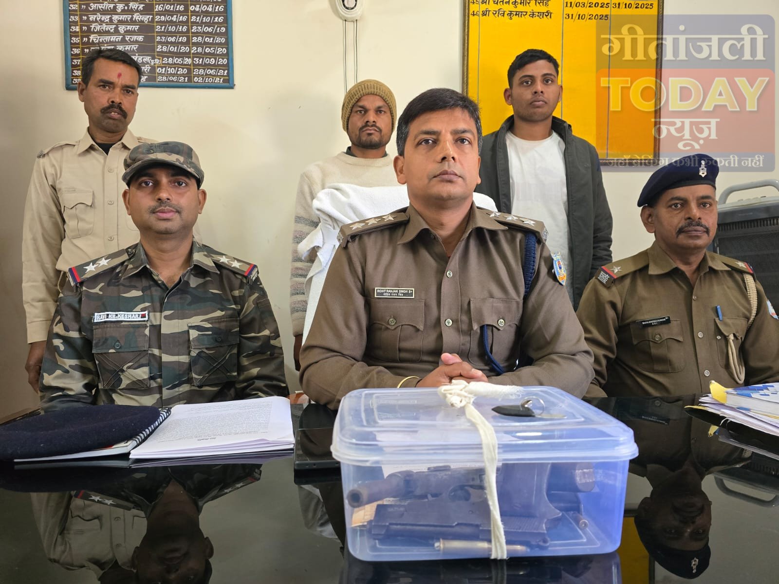 रंका पुलिस को बड़ी सफलता, एंटी क्राइम चेकिंग में दो पेशेवर शूटर गिरफ्तार