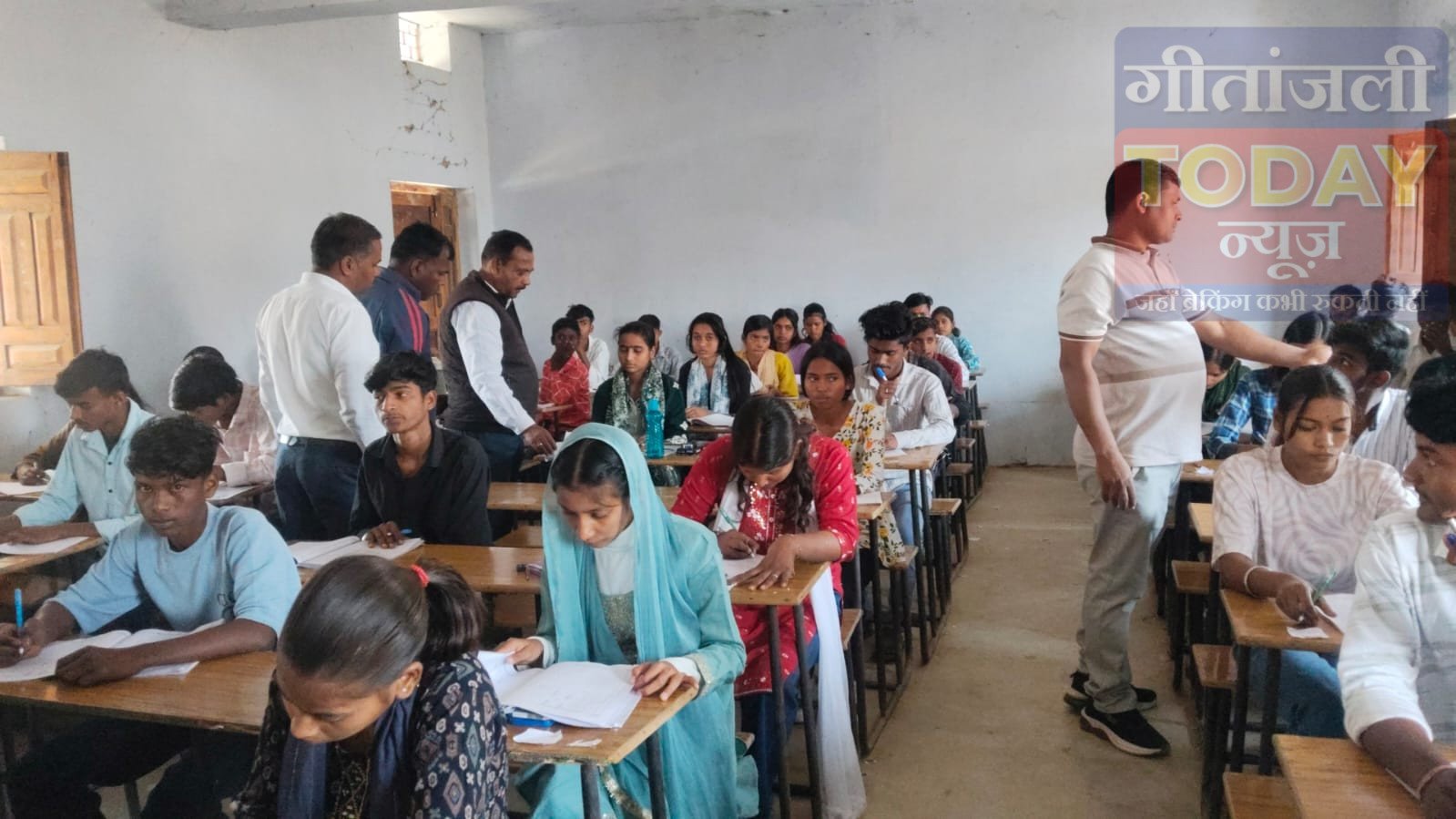 कांडी में मैट्रिक-इंटर परीक्षा शांतिपूर्ण संपन्न, बीडीओ ने किया औचक निरीक्षण