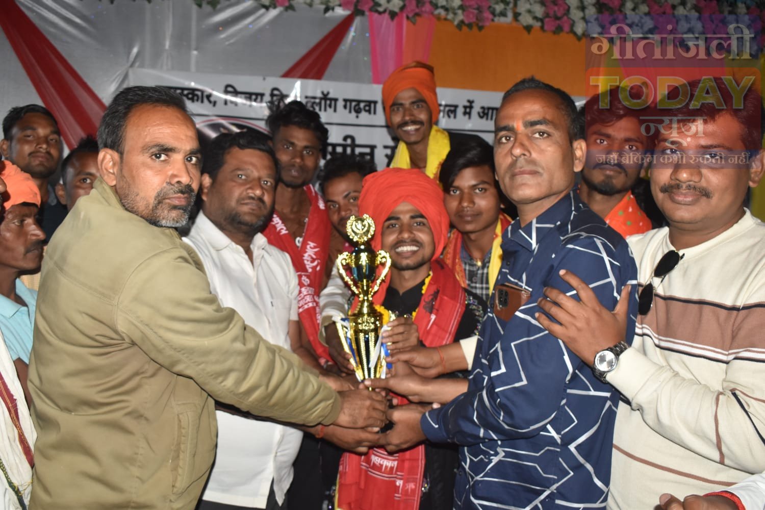 बली बाबा धाम में महाशिवरात्रि पर उमड़ा आस्था का सैलाब, जादूगर विजय हिन्द के करतबों ने बांधा