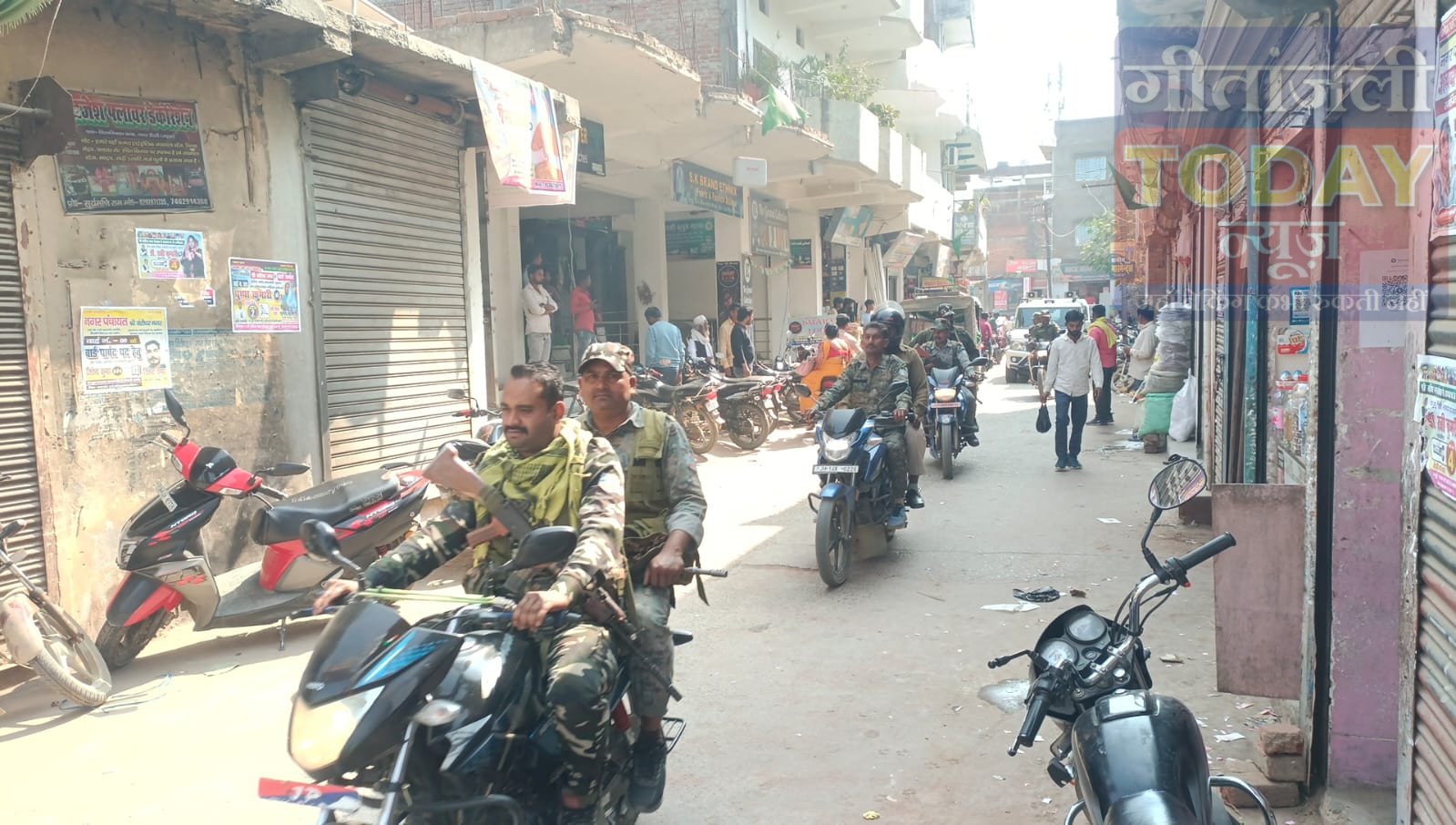 निर्भीक होकर करें मतदान, सुरक्षा में मुस्तैद है पुलिस: नगर ऊंटारी में फ्लैग मार्च