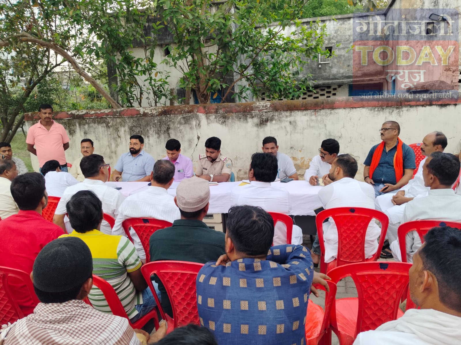 त्योहारों में भाईचारा सबसे पहले: बंशीधर नगर में शांति समिति की अहम बैठक आयोजित 