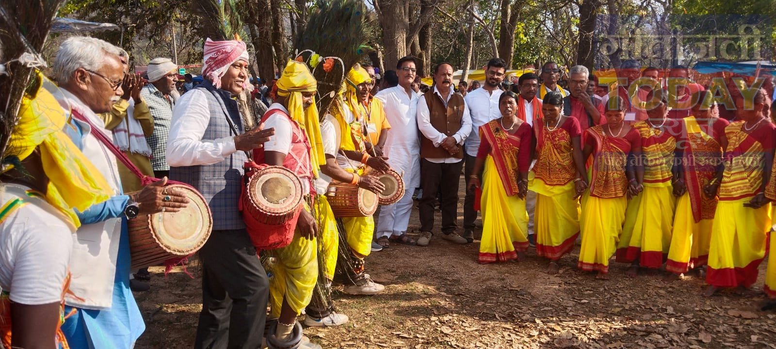 भंडारिया में प्रकृति पूजा का महापर्व सरहुल धूमधाम से मनाया गया, उमड़ी आस्था की भीड़