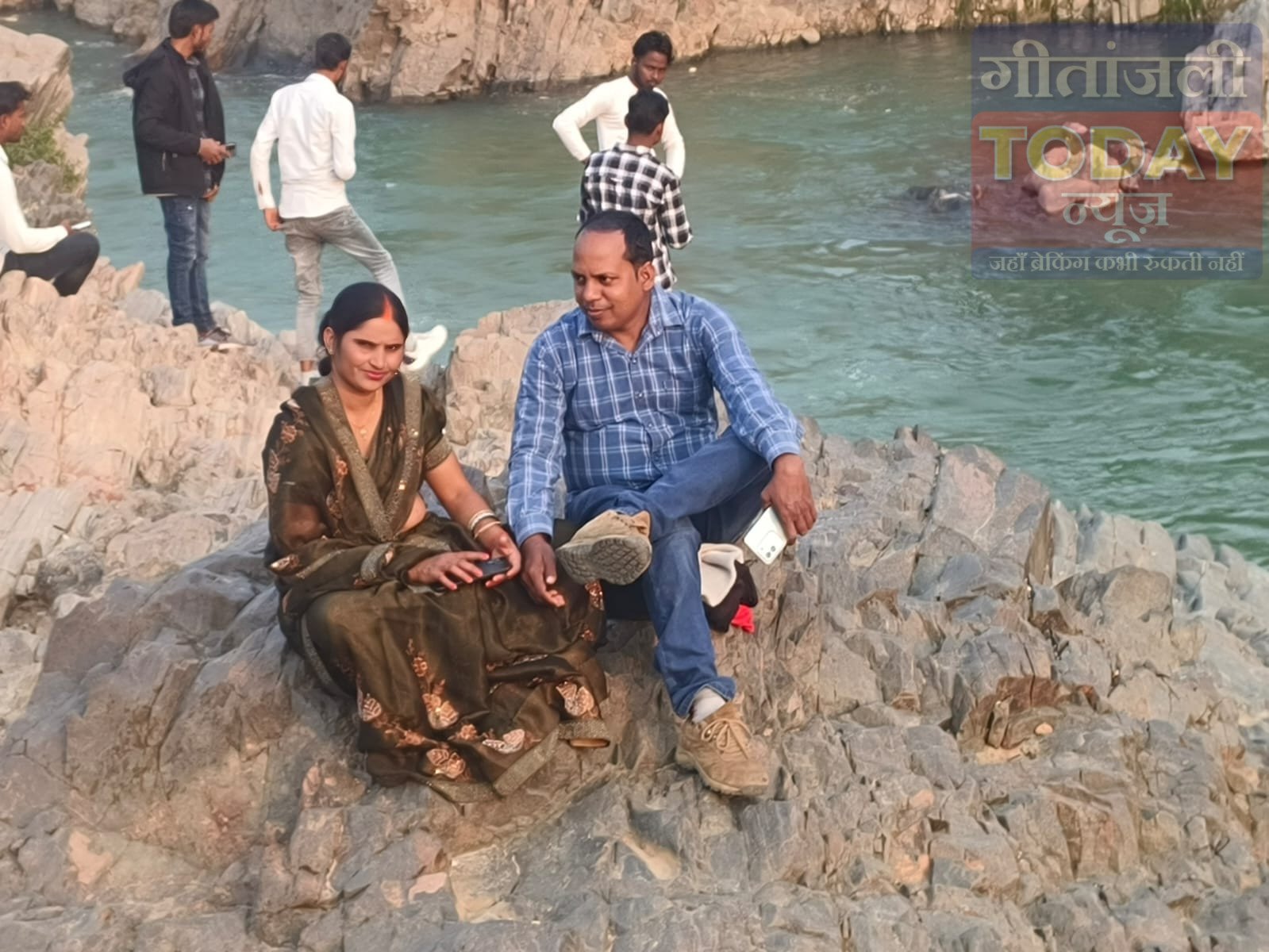 तुलसीदामर घाटी में बाइक अनियंत्रित होकर बोल्डर से टकराई, महिला की मौत