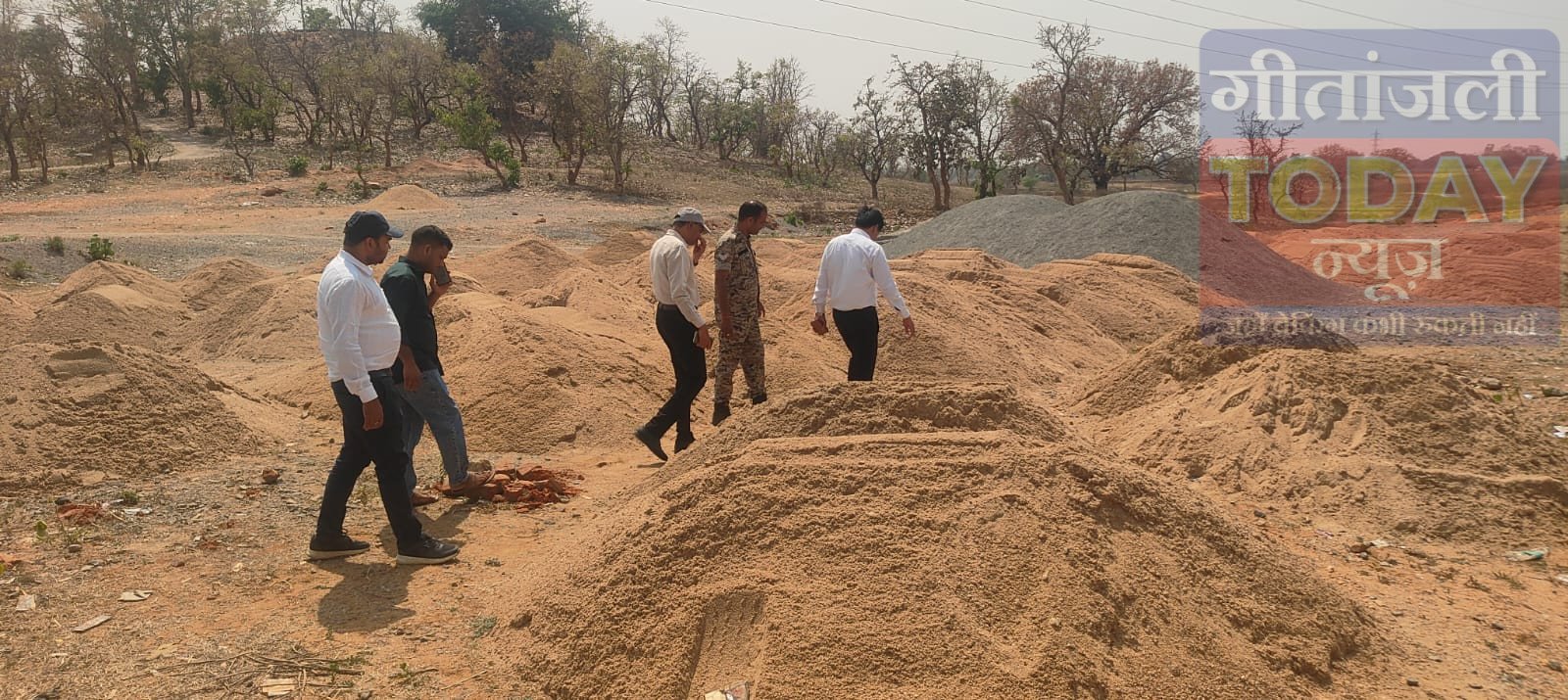 बालू माफियाओं पर प्रशासन का शिकंजा, मेराल में बड़ी जब्ती कार्रवाई