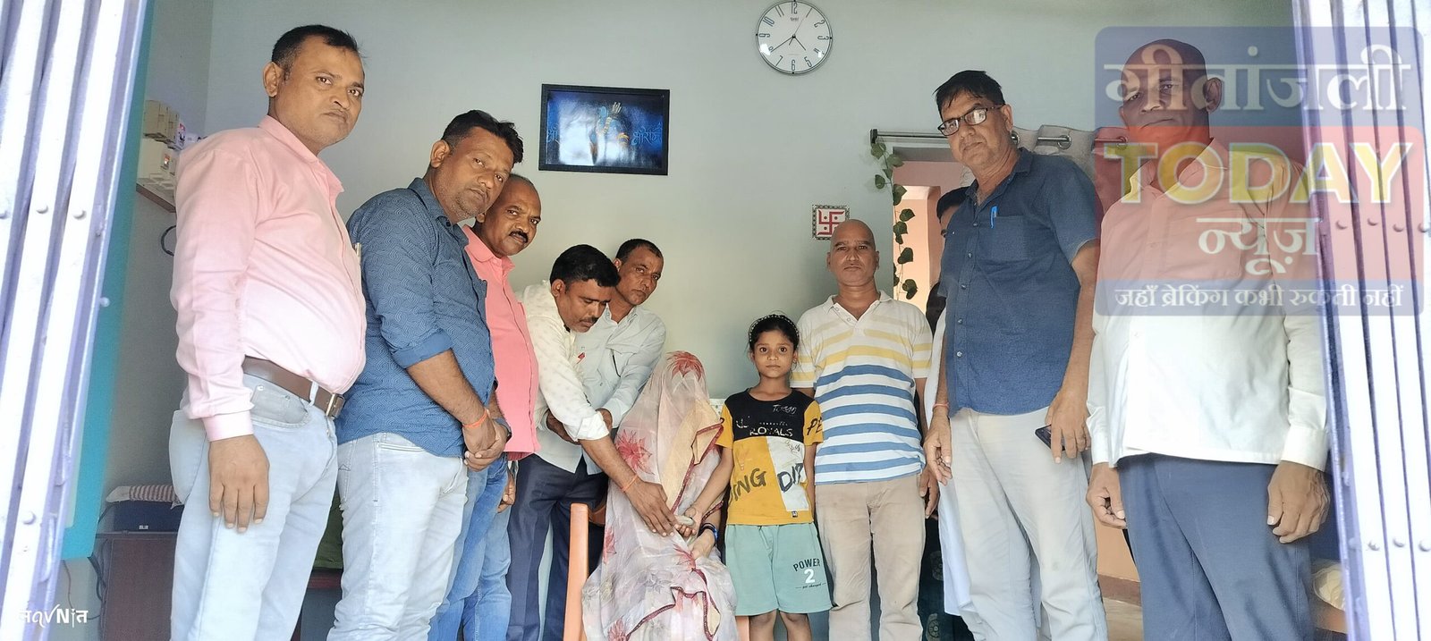 शिक्षकों ने दिवंगत अमरेश कुमार चौबे को दी श्रद्धांजलि, परिवार को हरसंभव सहयोग का भरोसा