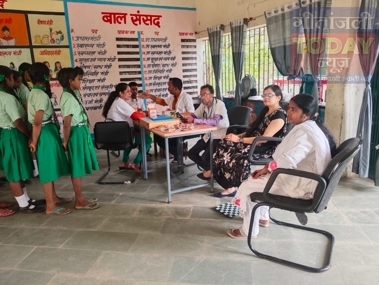 कस्तूरबा गांधी बालिका विद्यालय कांडी में स्वास्थ्य शिविर, 210 छात्राओं व शिक्षकों की हुई स्वास्थ्य जांच