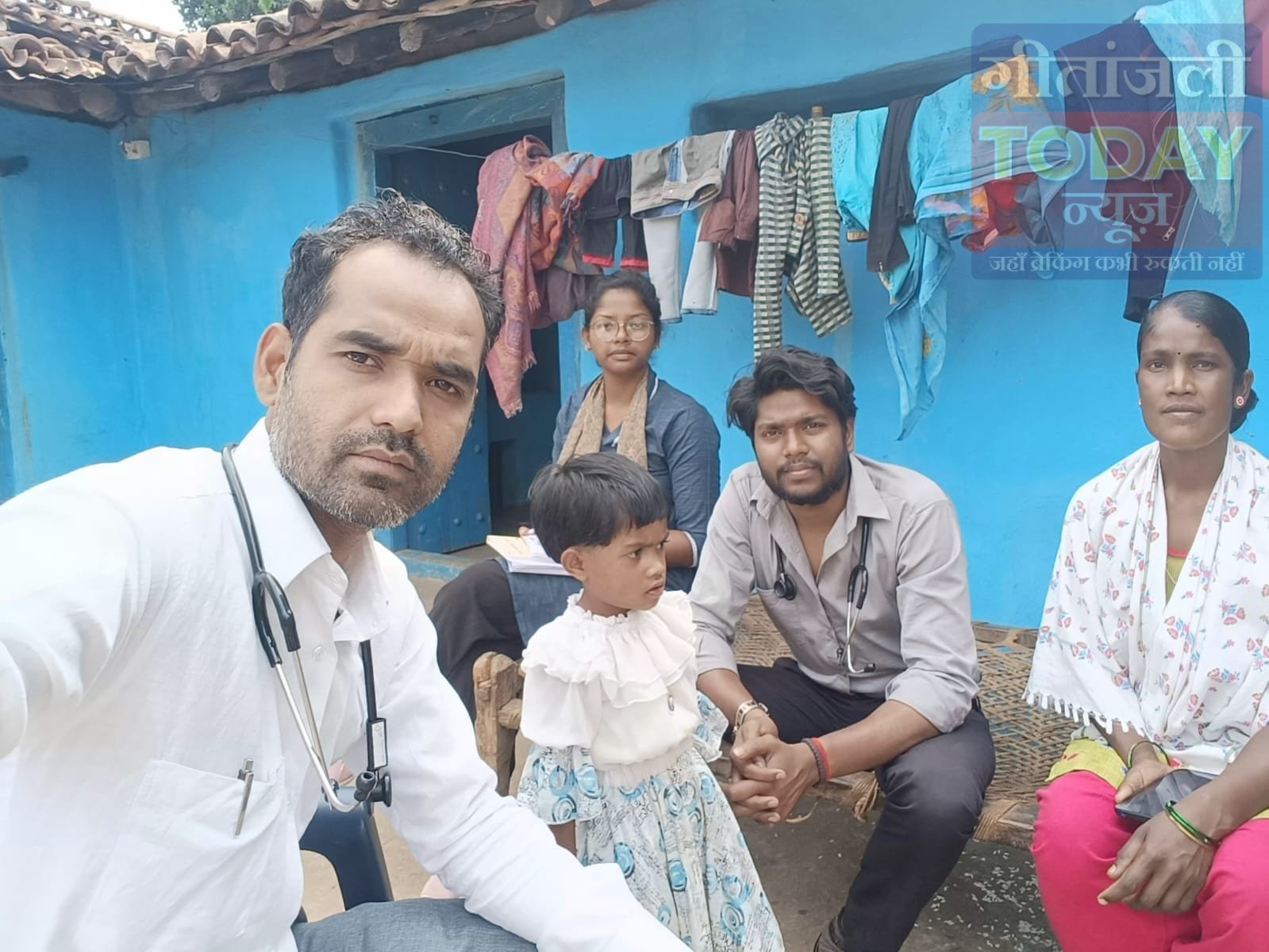 महामारी के खतरे के बीच डॉक्टरों का दर्द— “अब उधार लेकर भी सेवा देना मुश्किल