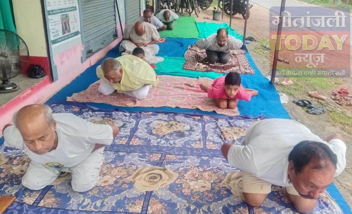 सात दिवसीय योग शिविर संपन्न, योग और आयुर्वेद से स्वस्थ जीवन का संदेश