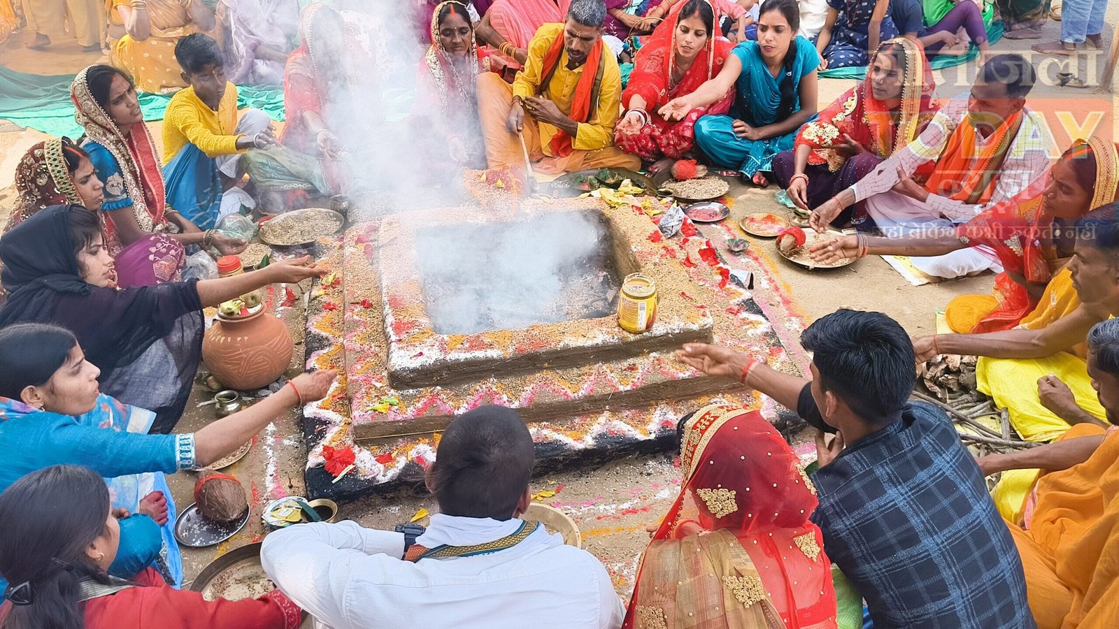 सगमा में भक्तिभाव के साथ नवरात्र अनुष्ठान संपन्न, पूजा पंडालों में उमड़ी श्रद्धालुओं की भीड़
